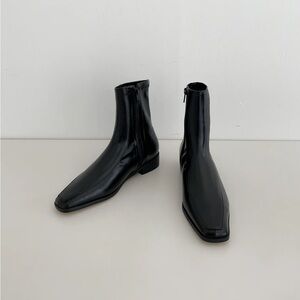 Zaha vegan leather boots